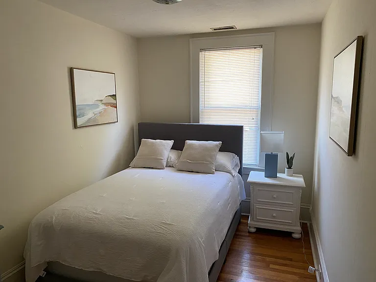 607 A S Hawthorne Rd #2 — Photo 6