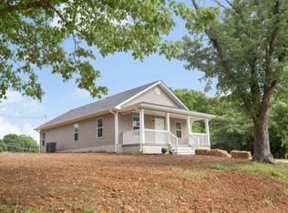 710 Louisiana Ave, Etowah, TN 37331