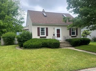 826 N 11th St, Rochelle, IL 61068