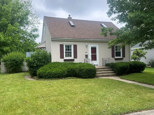 826 N 11th St, Rochelle, IL 61068