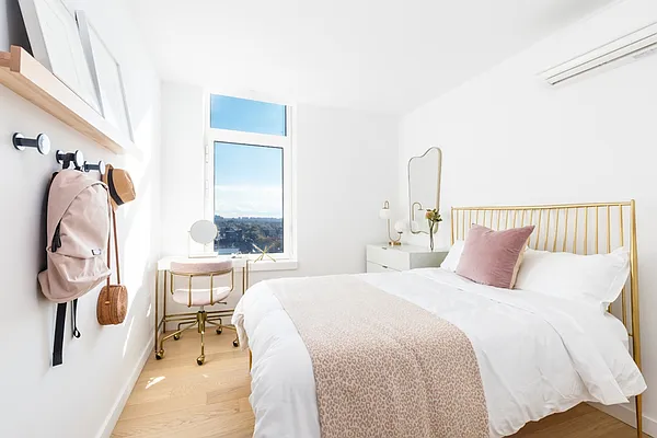 Rented by The Moinian Group | media 5