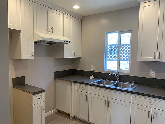 3rd image of 7751 Milton Ave #C