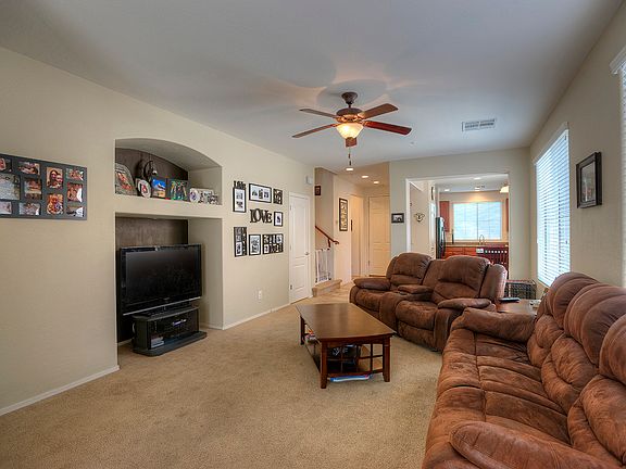5th image of 30587 N 73rd Ave