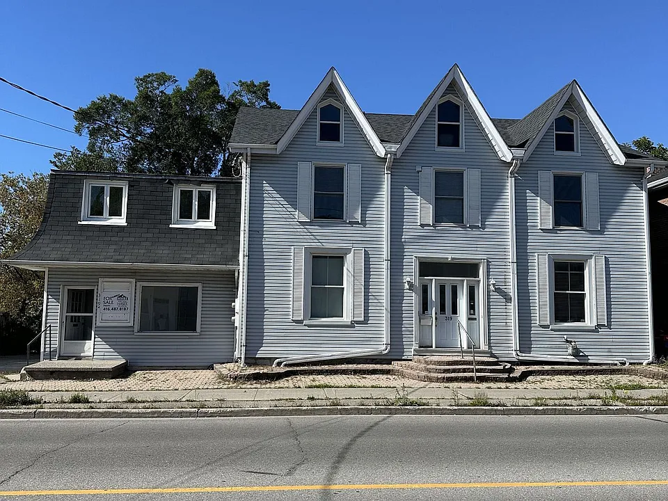 319 Division St