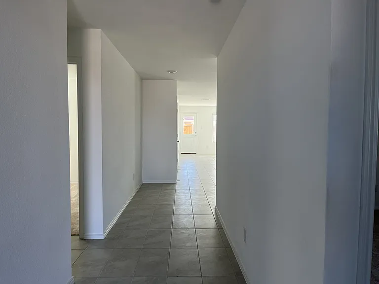 900 Mountain Laurel Rd — Photo 2