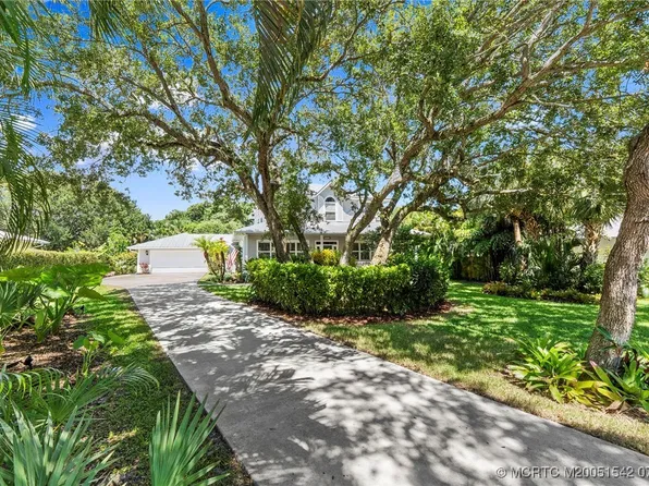 3641 SE Silver Ct, Stuart, FL 34997