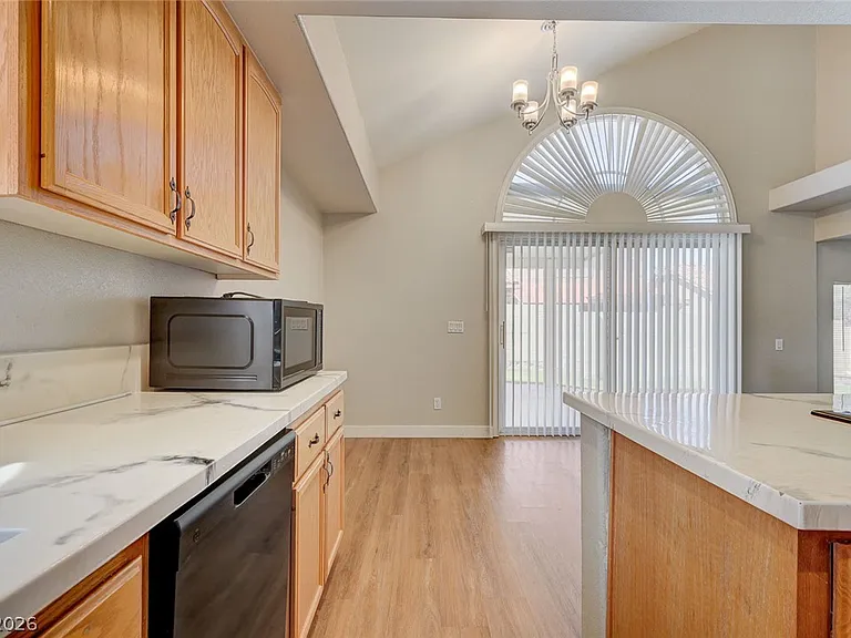 8752 Raindrop Canyon Ave — Photo 18