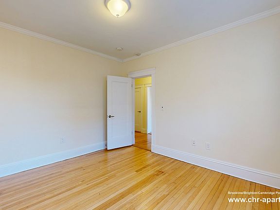 3rd image of 24 Chauncy St APT 10