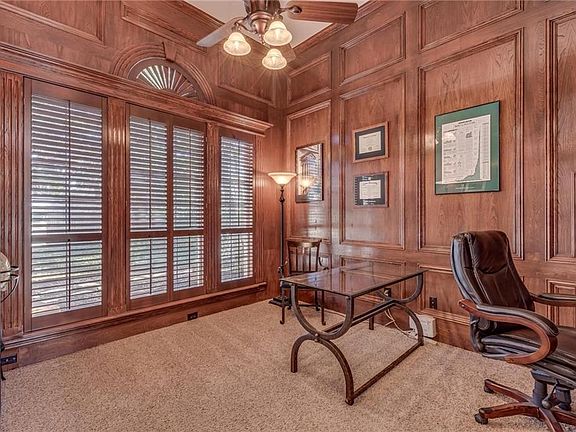 4th image of 1160 Highland Oaks Dr