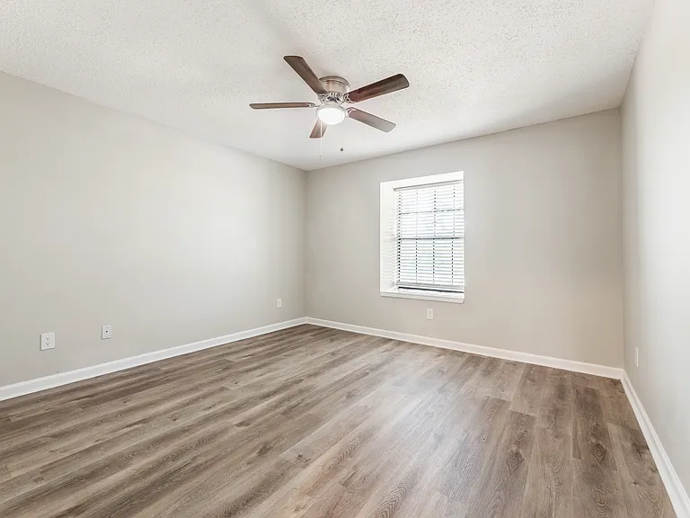 1601 Wynn Joyce Rd — Photo 7