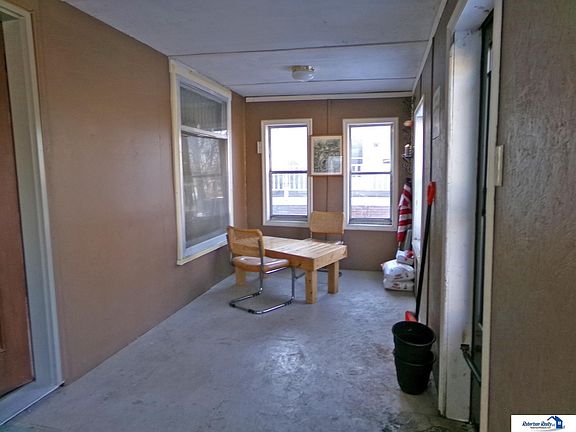 5th image of 1217 Ella St