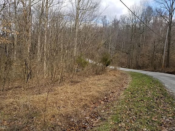 5th image of 47 Christopher Ln