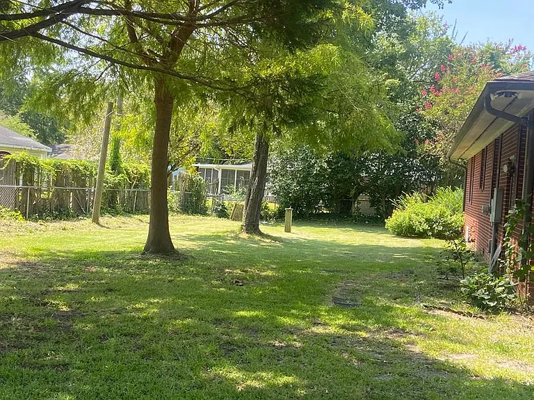 330 Covington Rd — Photo 15