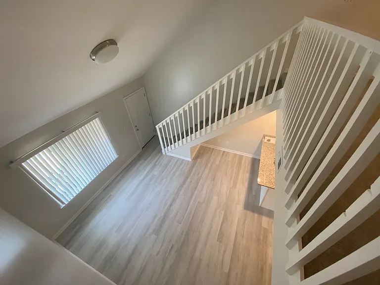 307 Wilson Ave #15 — Photo 11