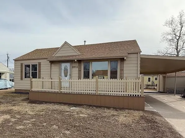 2201 27th St, Great Bend, KS 67530