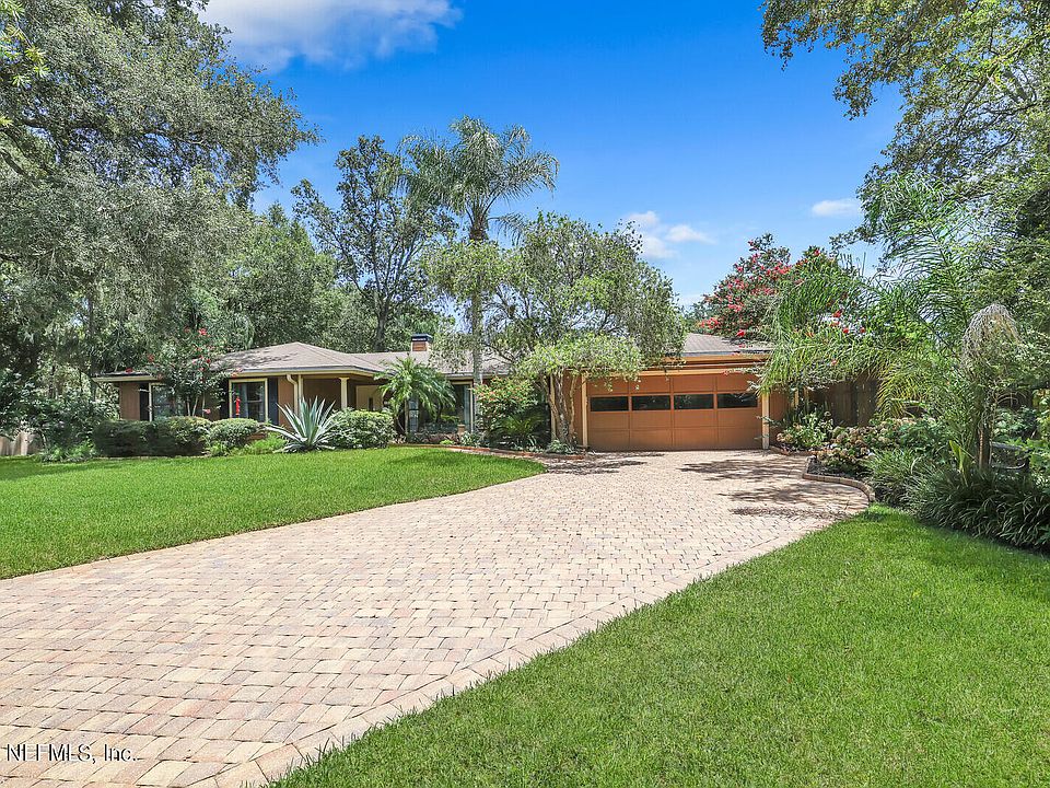 1st image of 13588 Tarrasa Ct E