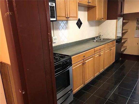 5th image of 603 N New St