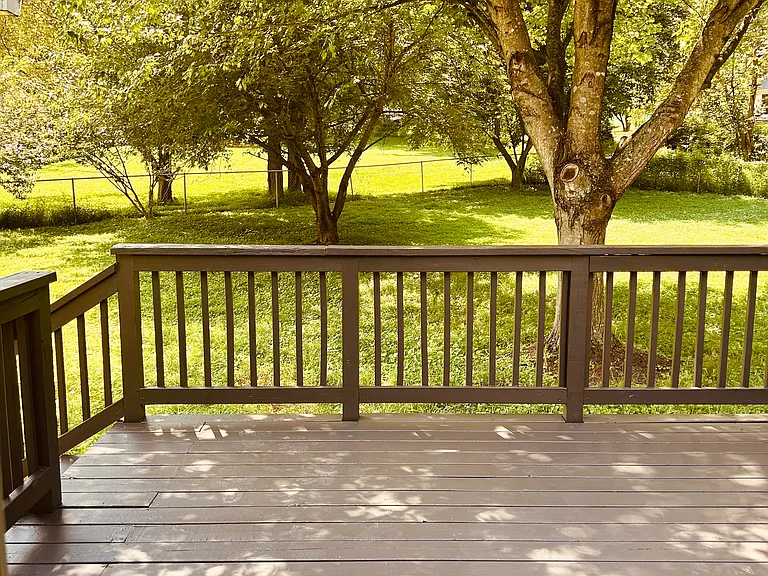 9549 Fingerboard Rd — Photo 7