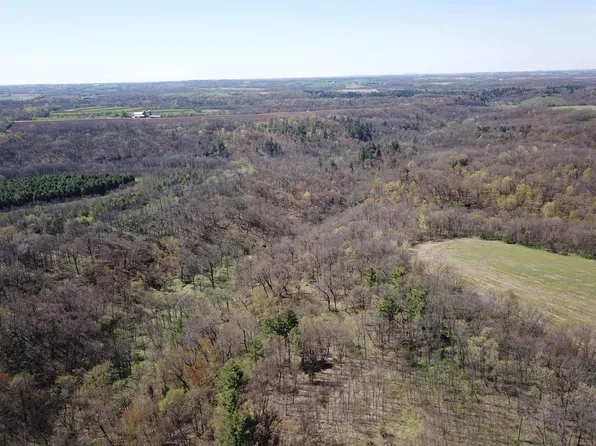 4850 State Highway 130, Dodgeville, WI 53533