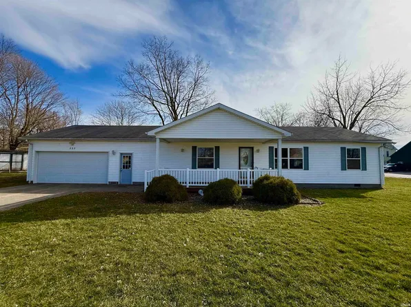 323 N Main St, Lynn, IN 47355