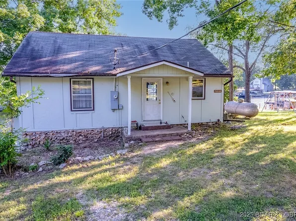4230 Fox Hollow Ln, Stover, MO 65078