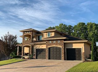 17361 Y St, Omaha, NE 68135