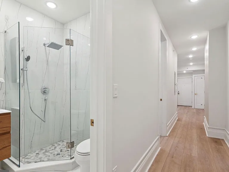 1822 Chestnut St #3B — Photo 2