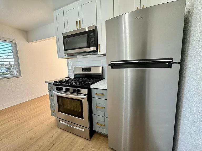 173 Brightwood Ave #D — Photo 8