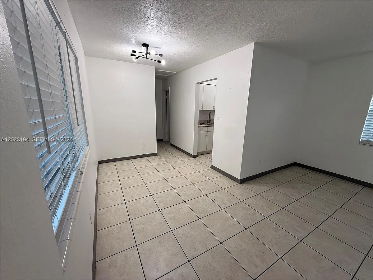 Building Photo - 2216 Fillmore St #1-10