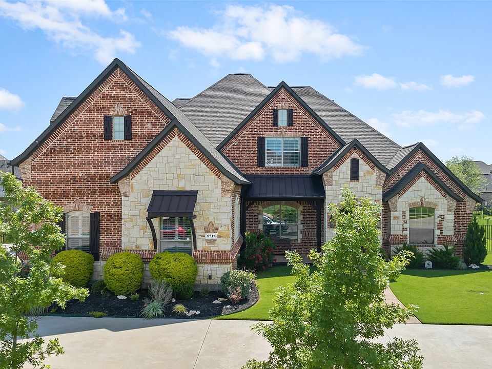 1st image of 8217 Sawgrass Ln