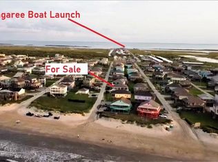 956 S Redfish St, Crystal Beach, TX 77650