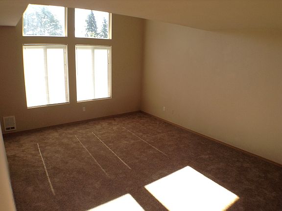 3rd image of 1205 Frontier Cir E #B