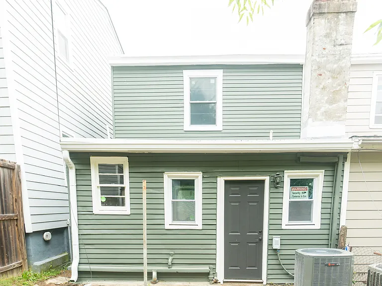 606 N 23rd St — Photo 28