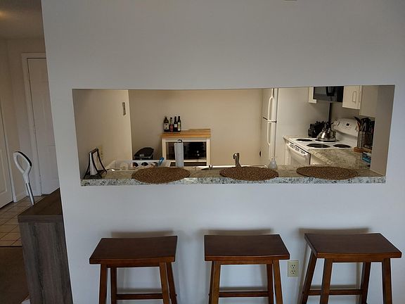4th image of 175 Beacon St APT 307