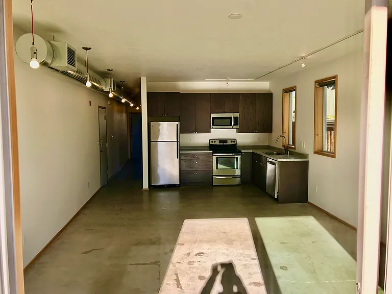 1828 W College Ave #4 — Photo 12