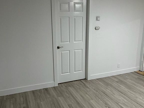 3rd image of 1040 Grand Ave #3
