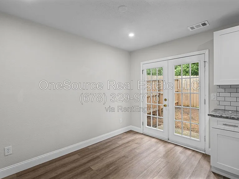 1340 N Hampton Rd #1 — Photo 11