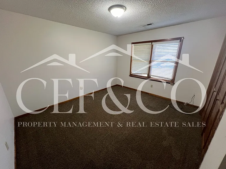 1510 E Blackstock Rd #A — Photo 11
