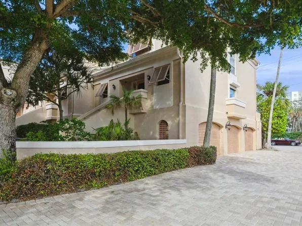 1195 Coquille St #309, Sarasota, FL 34242