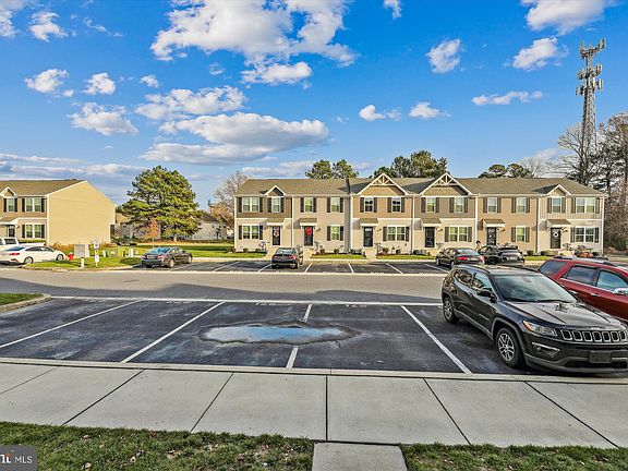 3rd image of 28971 Saint Thomas Blvd Unit 209