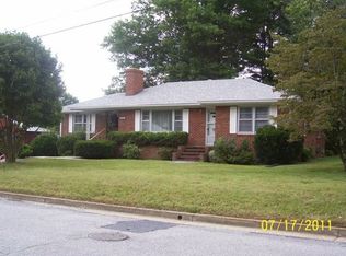 2124 Cortland St, Waynesboro, VA 22980