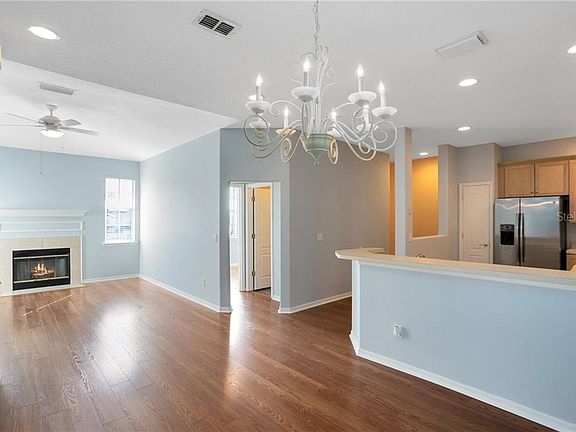 4th image of 13411 Fountainbleau Dr