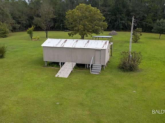 3rd image of 25151 Goat Cooper Rd
