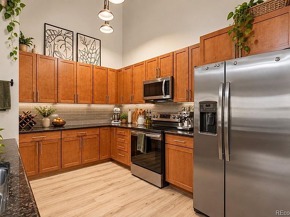 3rd image of 4105 Tejon #F