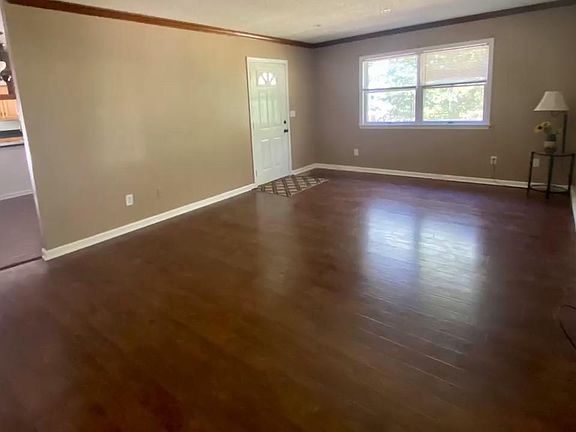 5th image of 21 Wren Cir