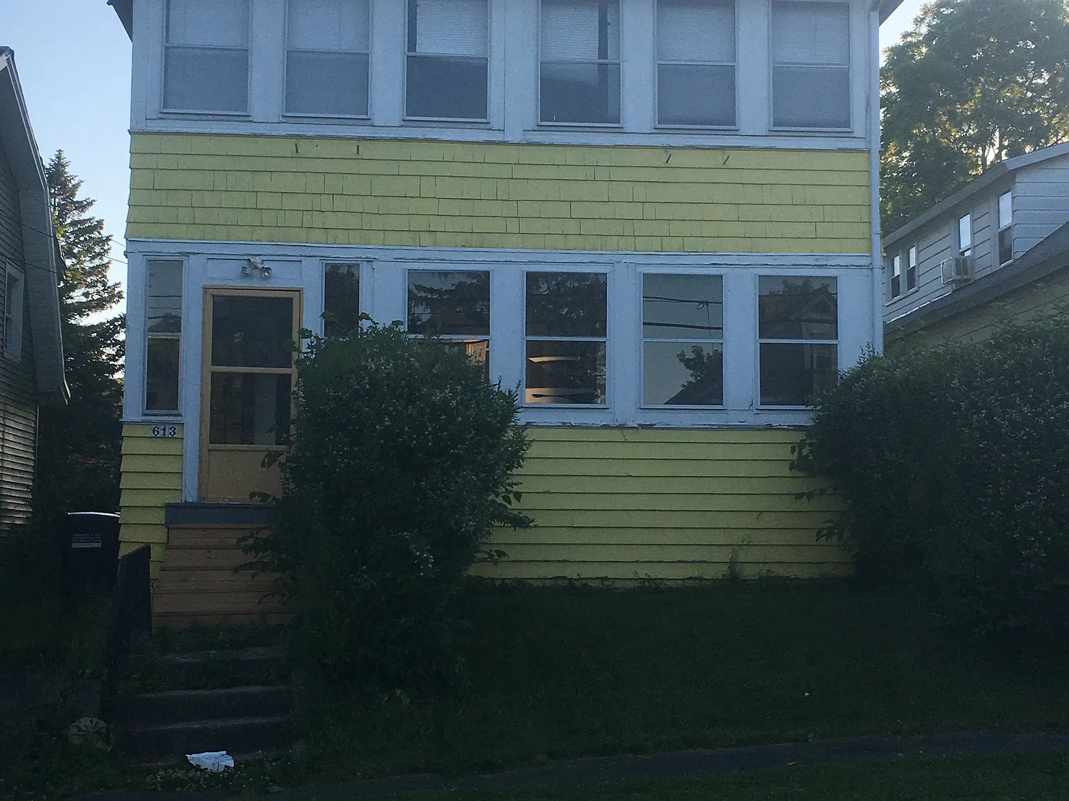 3 bed, 1250 sqft, $1,750 — Photo 1