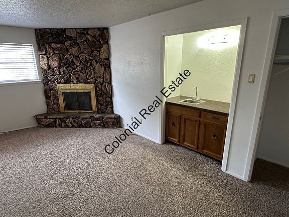 4th image of 805 Laurelwood Dr APT D