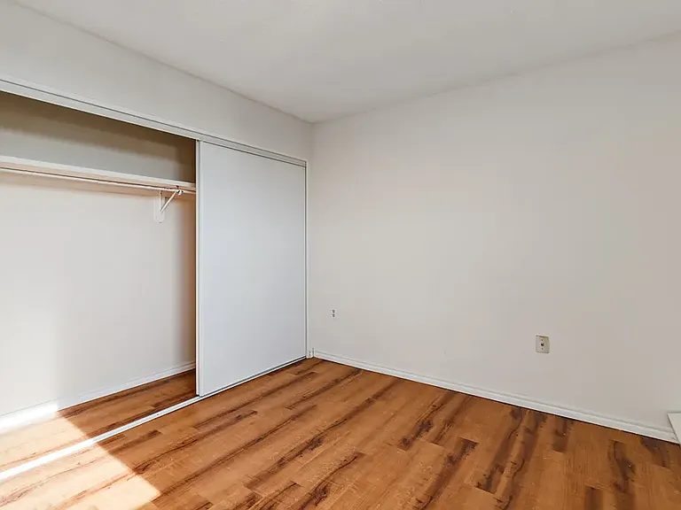 608 2nd St W #308 — Photo 7
