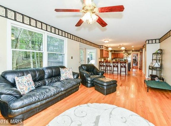 2nd image of 11913 Millpond Ct