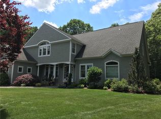 33 Cassandra Ln, North Kingstown, RI 02852